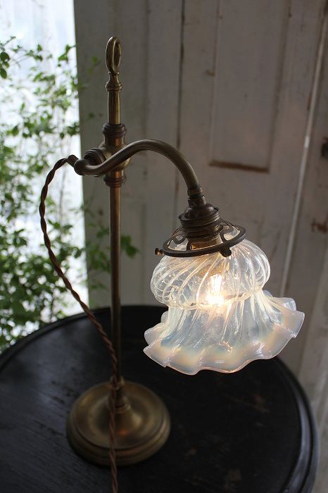 フランス アンティーク フレンチリーフとオパールセントの可愛いミニシャンデリア＊ 144034759.jpg?cmsp_timestamp=