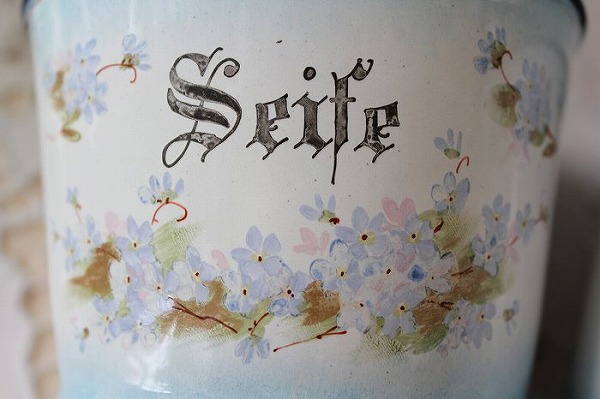 ドイツアンティーク 勿忘草のサボンラック」ココン・フワット