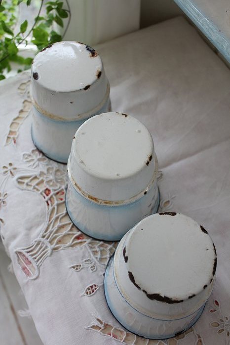 ドイツアンティーク 勿忘草のサボンラック」ココン・フワット