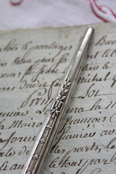 フランス製アンティークリボンレリーフシーリングスタンプ フランスアンティーク リボンとフラワーバスケットレリーフの