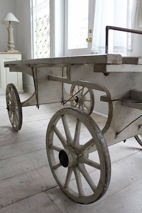 イギリスアンティーク 古い荷車」ココン・フワット Coconfouato