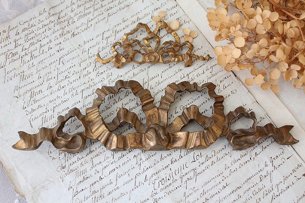 フランスアンティーク ルイ16世 オルモルのリボンパーツセット」ココン