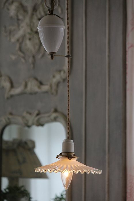 アンティーク照明 フレンチ アンティーク 小さなフリルガラスシェード