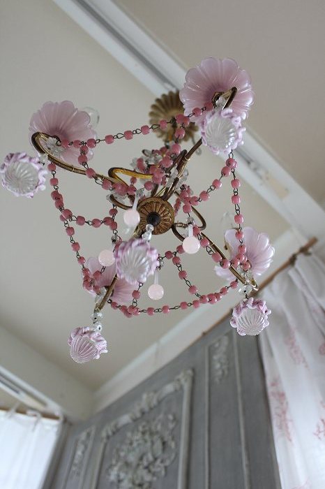 アンティーク ピンク花模様シャンデリア アンティーク ピンク花模様シャンデリア