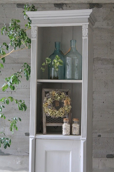 アンティーク家具 シャビーシック ペインテッド スリムオープン