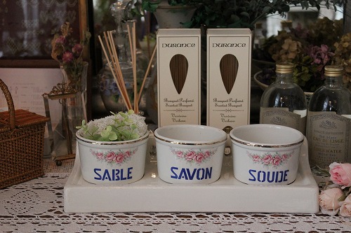 フランスアンティーク陶器のサボンラック」ココン・フワット