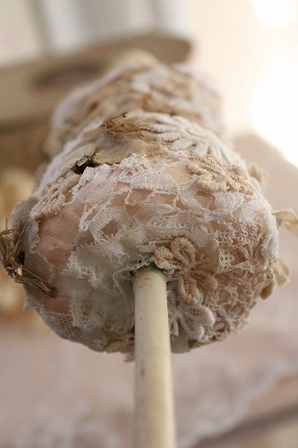 フランス製デコパージュのトルソー」ココン・フワット Coconfouato