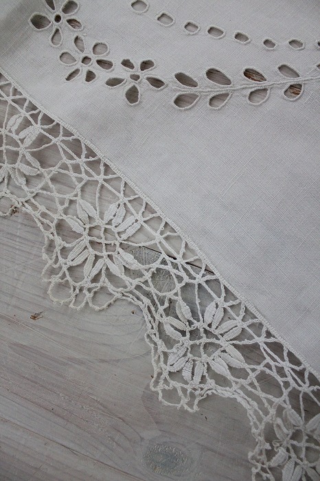 フランスアンティークリネンのベッドカバー」ココン・フワット