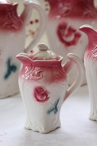 フランスアンティーク バルボティーヌの薔薇のピッチャー
