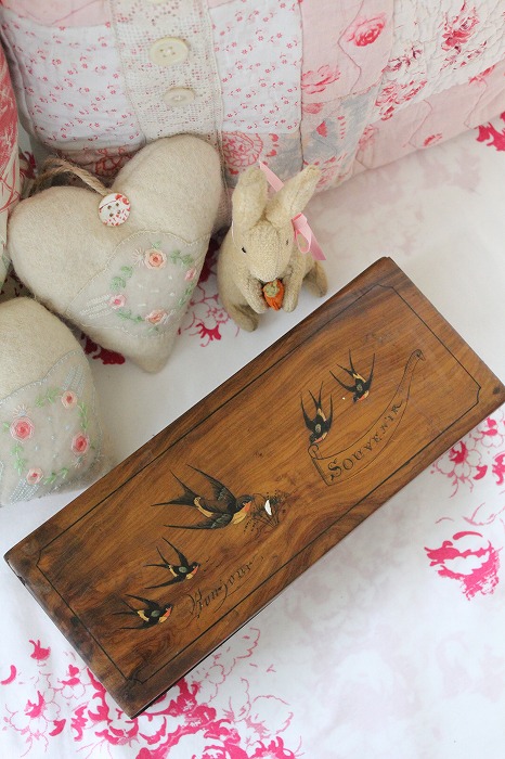 フランスアンティーク ツバメのスーベニアボックス」ココン・フワット