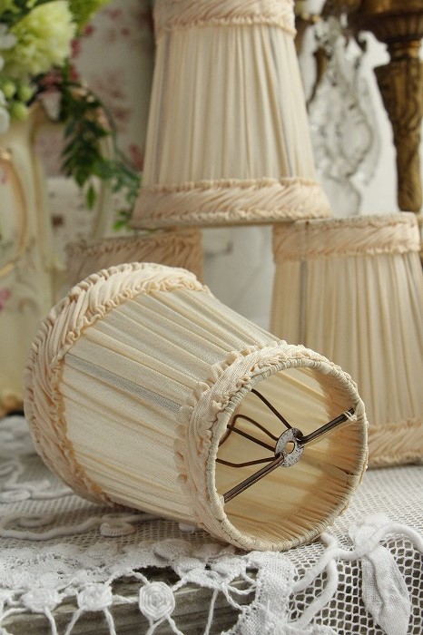 b14. フランス アンティーク ブロンズシェード ミニシャンデリア