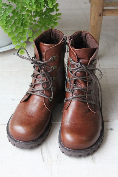 未使用✨アロマドミュゲ　ドミニク　日本製　レースアップ　レザー　ブーツ　ブラウン 未使用✨アロマドミュゲ ドミニク 日本製 レースアップ レザー ブーツ